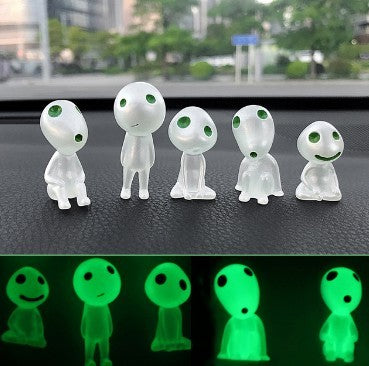 Car Ornament Resin Cute Mini Luminous Decoration Alien Dolls Automobiles Interior Forest Spirit Elf Decor For Princess Mononoke