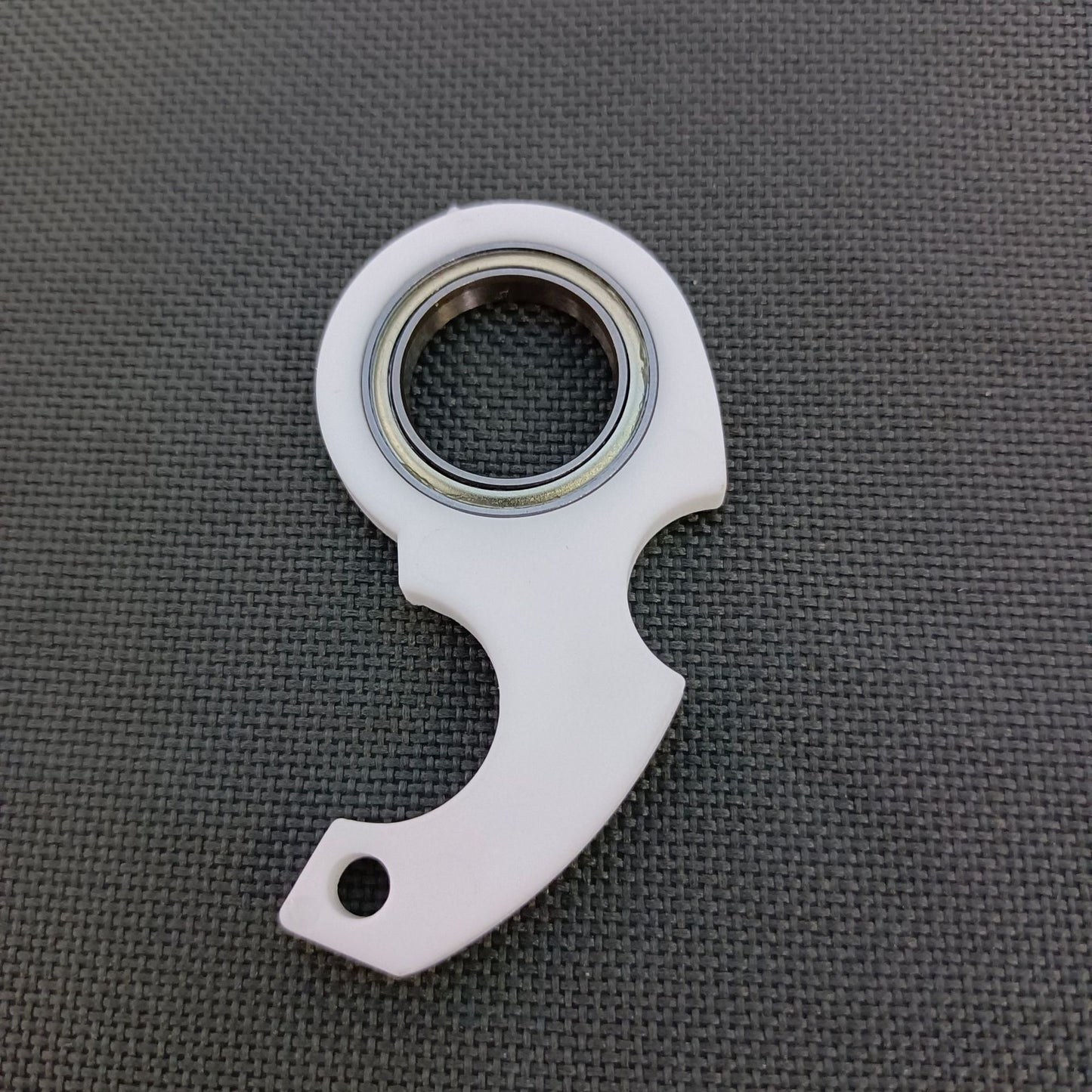 Second-generation Fingertip Rotating Decompression Keychain