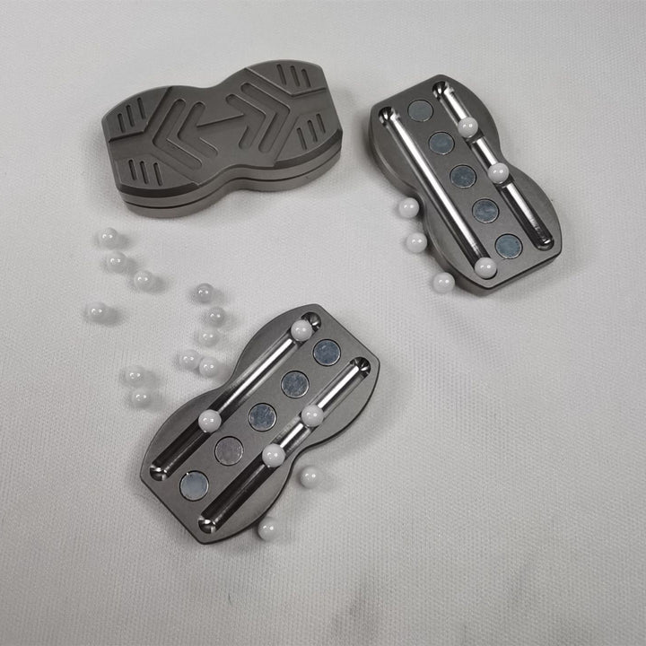 Stainless Steel Snap Coin Toy Infinite Push Card